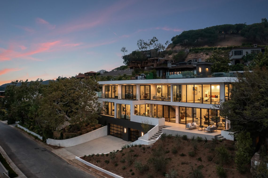 Bauhaus-Inspired Mansion Lists for $16.29 million in Pacific Palisades ...