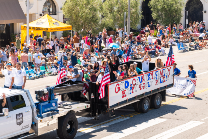 Photo Gallery Recap: Pacific Palisades Fourth of July Parade ...